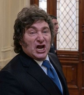 "¡Chorros, corruptos!": el tenso cruce de Javier Milei con los periodistas que le preguntaron por Adorni en el Congreso