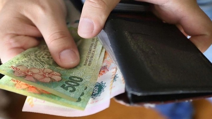 Para no ser pobre, una familia tipo necesita ingresos de al menos $1.110.063 por mes