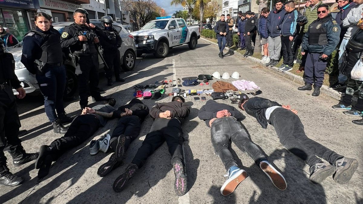 Entraderas, una persecución de película desde la GoPro de un policía motorizado y 5 ladrones chilenos detenidos Entraderas, una persecución de película desde la GoPro de un policía motorizado y 5 ladrones chilenos detenidos