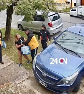 La agarraron del cuello y la arrastraron cinco metros para robarle el auto
