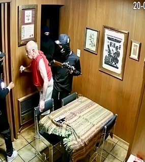 Violenta entradera a un jubilado de 87 años: le robaron un fusil, una pistola y relojes de oro