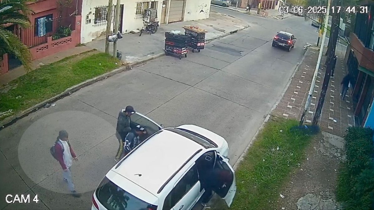 Robaron un auto en La Matanza y un detalle impactó a los vecinos