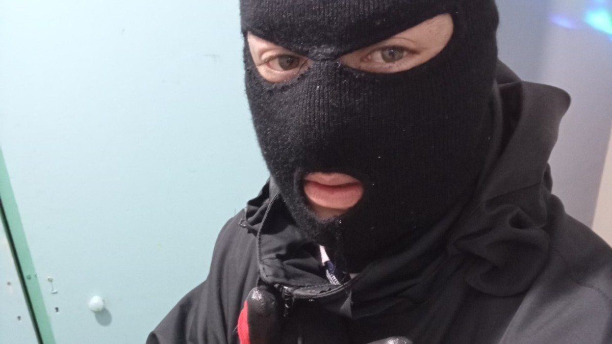 Hacía entraderas, se sacaba fotos después de robar y lo ponía en un altar