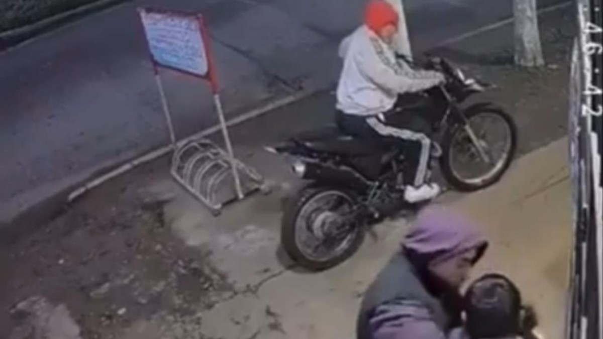 “Dale, dale, dale”: motochorro ahorcó a un estudiante que iba a la escuela y le robó el celular