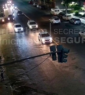 Se movían en un auto con pedido de secuestro, estaban armados y llevaban droga