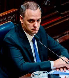 "Adorni tiene que entender que si sigue así, Milei no va a poder reelegir": la reflexión de Ignacio Ortelli y las distintas miradas sobre el Jefe de Gabinete
