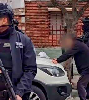 Celulares robados, 160 dosis de cocaína y pasta base y 5 locales clausurados en la villa 1-11-14 