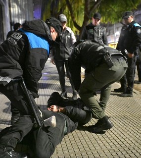 Nueva Ley “anti trapitos”: penas de hasta 60 días de cárcel y multas de más de 1 millón de pesos