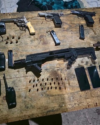 Narcos paraguayos con ametralladoras y 3 anillos de seguridad: cayeron con 1.500 dosis de pasta base