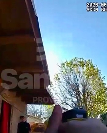 Un joven de 18 años amenazaba a su madre con un hacha y un pico y lo redujeron con una Taser