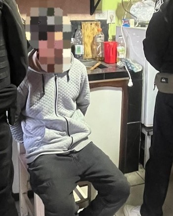 Amenazaba a su ex con un arma, violaba la restricción de acercamiento y hasta le robó en su casa