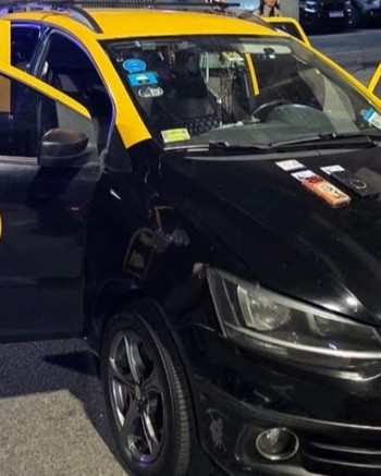 Dos peruanos llevaban un kilo de cocaína escondida en un taxi y fueron detenidos 