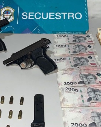 "Tengo más de 10 millones": cayó con cocaína, dos armas y quiso coimear a los policías