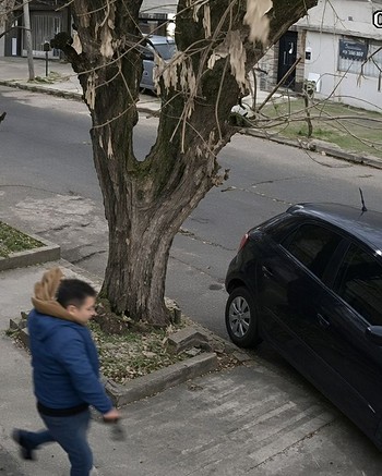 La abuela forcejeó con los delincuentes para salvar a su nieto, dispararon 8 veces y la balearon