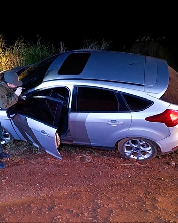 Un auto sospechoso, 235 kilos de marihuana a orillas del Paraná y una pérdida millonaria