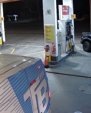 Dejó la camioneta con las llaves puestas y se la robaron: el delincuente cayó en un country 
