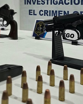 Robaban autos con un pistolón, tenían cinco aguantaderos y los detuvieron con armas