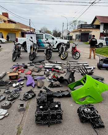 Desvalijaron la casa de un jubilado que había fallecido: secuestraron cinco motos