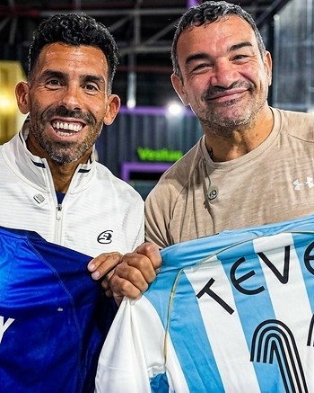 “La mayoría de mis amigos con los que me crié en el barrio están muertos”: Tevez recordó su vida en Fuerte Apache