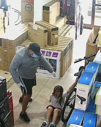 Tenía cuatro pedidos de captura y en un robo le puso un arma en la cabeza a una nena de 7 años