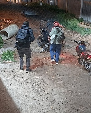 Cuatro sicarios con un FAL militar acribillaron a dos narcos en un búnker e hirieron a otros dos 